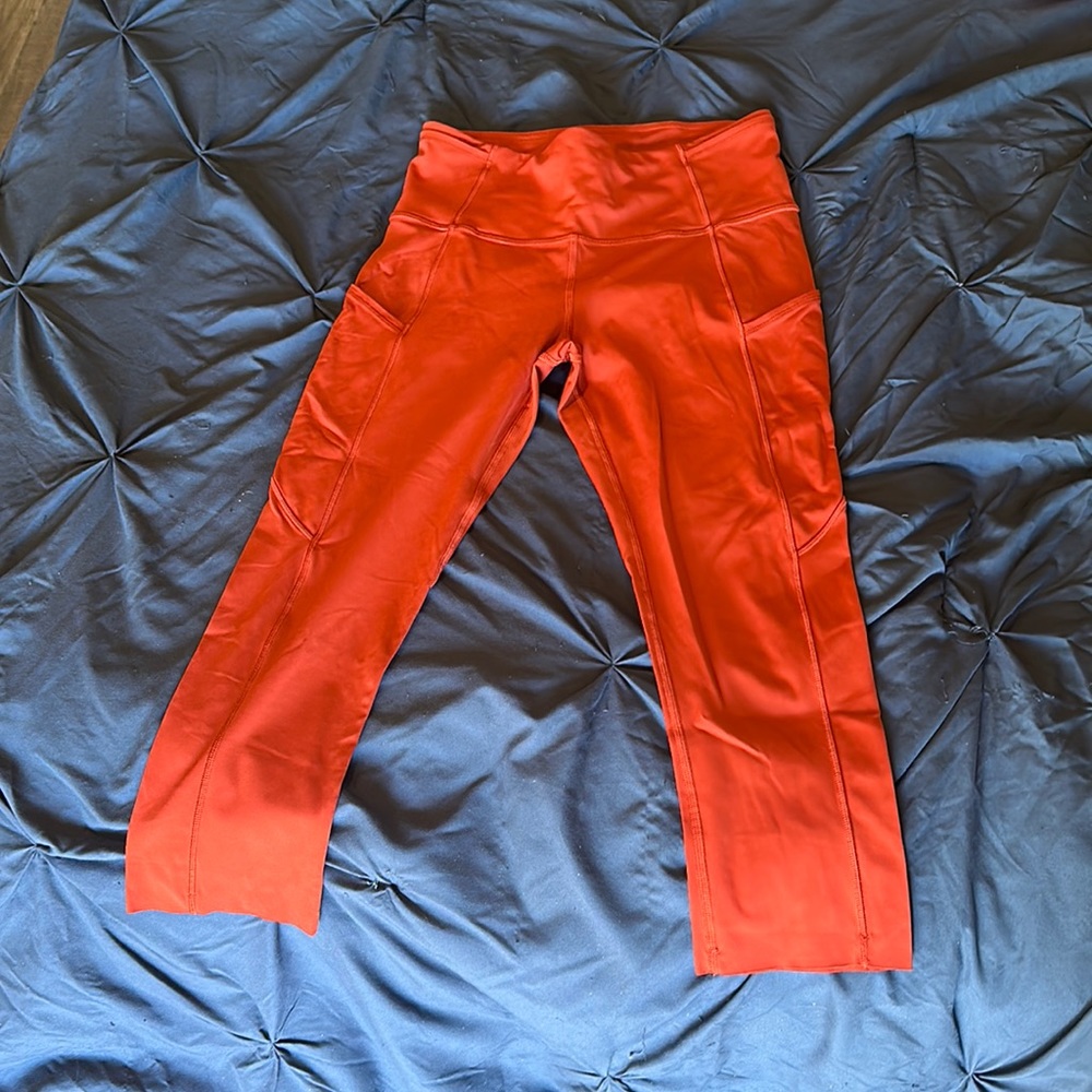 terracotta lululemon cropped leggings